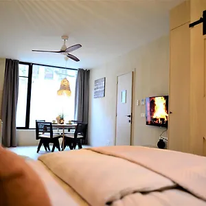Balinese Cityflat Ac Appartement